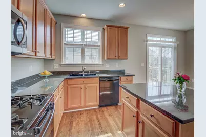 42451 Magellan Square, Brambleton, VA 20148 - Photo 14