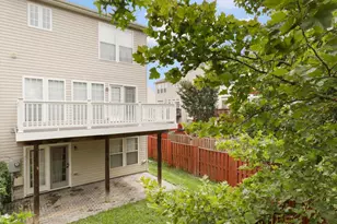 25435 Peaceful Terrace, Aldie, VA 20105 - Photo 32