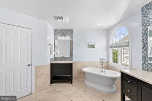 25781 Planting Field Dr, Chantilly, VA 20152 - Photo 38