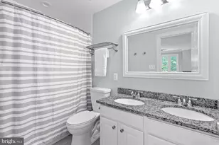 25781 Planting Field Dr, Chantilly, VA 20152 - Photo 46