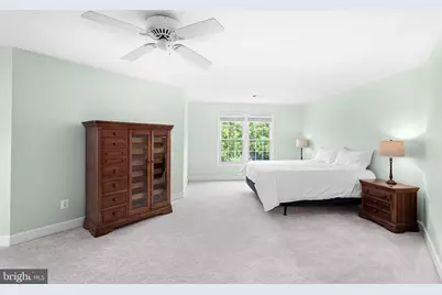 25781 Planting Field Drive, Chantilly, VA 20152 - Photo 32