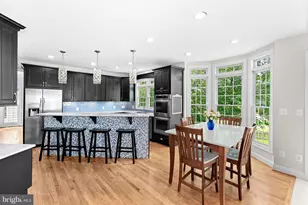 25781 Planting Field Dr, Chantilly, VA 20152 - Photo 20