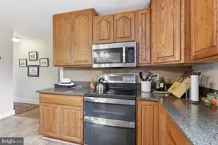 39335 Bolington Rd, Lovettsville, VA 20180 - Photo 6