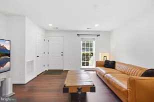 45428 Oak Trail Square, Sterling, VA 20164 - Photo 4