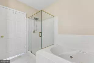 25340 Lake Mist, Chantilly, VA 20152 - Photo 18