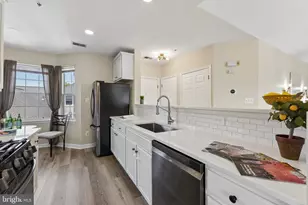 25340 Lake Mist, Chantilly, VA 20152 - Photo 10