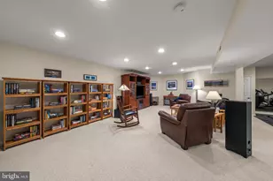 20869 Channel Ct, Sterling, VA 20165 - Photo 38