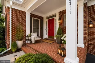 42511 Meridian Hill Dr, Brambleton, VA 20148 - Photo 2