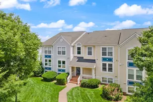 20576 Snowshoe Square, Ashburn, VA 20147 - Photo 2