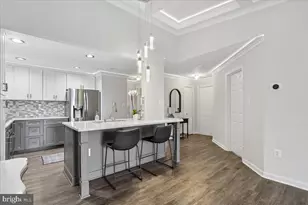 20576 Snowshoe Square, Ashburn, VA 20147 - Photo 6
