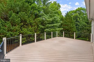 18510 Barton Creek Pl, Leesburg, VA 20176 - Photo 6