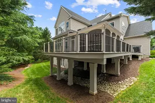 18510 Barton Pl, Leesburg, VA 20176 - Photo 8