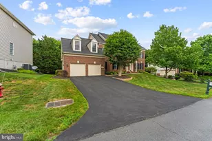 18510 Barton Creek Pl, Leesburg, VA 20176 - Photo 4
