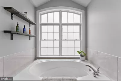 18510 Barton Place, Leesburg, VA 20176 - Photo 52