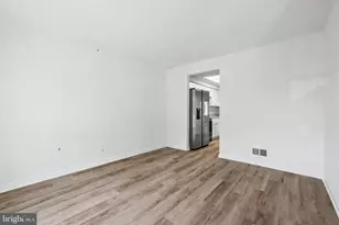 112 Richland Cir, Sterling, VA 20164 - Photo 6