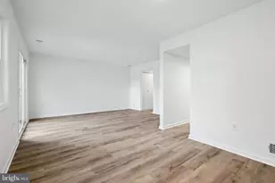 112 Richland Cir, Sterling, VA 20164 - Photo 12