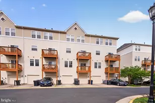 24690 Byrne Meadow Square, Aldie, VA 20105 - Photo 20
