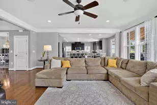 41858 Farnborough Pl, Leesburg, VA 20176 - Photo 16