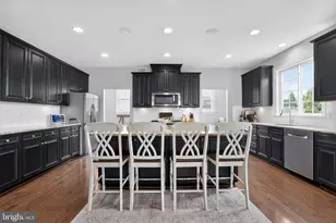 41858 Farnborough Pl, Leesburg, VA 20176 - Photo 10