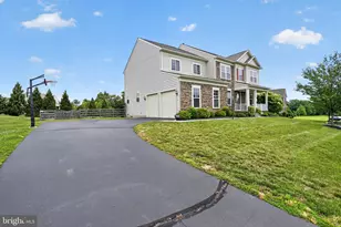 41858 Farnborough Pl, Leesburg, VA 20176 - Photo 4