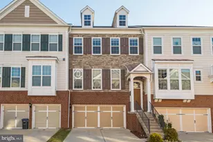 25442 Hopton House Terrace, Chantilly, VA 20152 - Photo 1