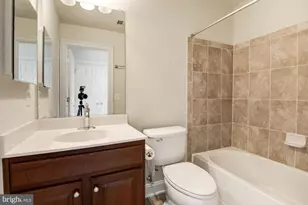25442 Hopton House Terrace, Chantilly, VA 20152 - Photo 20