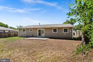 607 S Alder Ave S, Sterling, VA 20164 - Photo 38