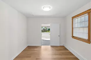 607 S Alder Ave S, Sterling, VA 20164 - Photo 18
