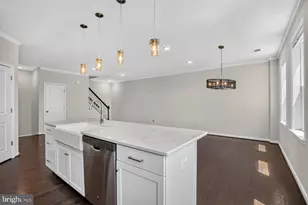 24498 Amherst Frst Ter, Aldie, VA 20105 - Photo 10