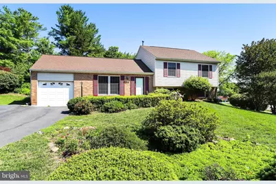 1803 E Beech Road, Sterling, VA 20164 - Photo 2