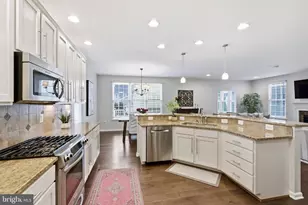 25172 Riding Center Dr, Chantilly, VA 20152 - Photo 10