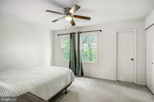1033 Margate Ct, Sterling, VA 20164 - Photo 14