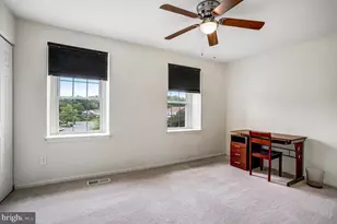1033 Margate Ct, Sterling, VA 20164 - Photo 18