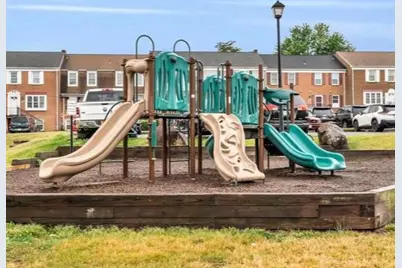 1033 Margate Court, Sterling, VA 20164 - Photo 22