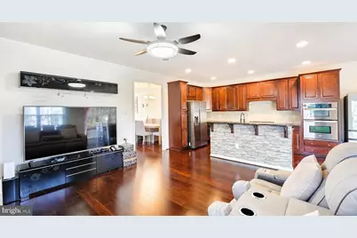 25099 Prairie Fire Square, Aldie, VA 20105 - Photo 12