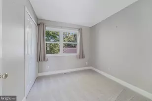 151 S Fox Rd, Sterling, VA 20164 - Photo 36
