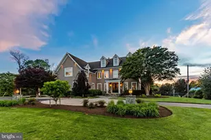 25301 Poland Rd, Chantilly, VA 20152 - Photo 2
