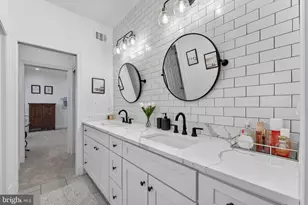 25301 Poland Rd, Chantilly, VA 20152 - Photo 44