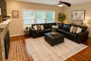 46447 Saffron Ct, Sterling, VA 20165 - Photo 10