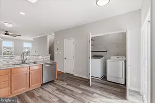 25327 Eldridge Terrace, Chantilly, VA 20152 - Photo 22