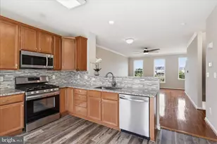 25327 Eldridge Terrace, Chantilly, VA 20152 - Photo 20