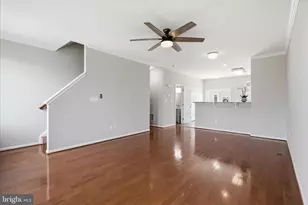 25327 Eldridge Terrace, Chantilly, VA 20152 - Photo 14
