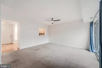 98 Saint Charles Square, Sterling, VA 20164 - Photo 12