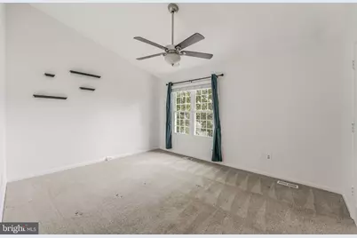 98 Saint Charles Square, Sterling, VA 20164 - Photo 18