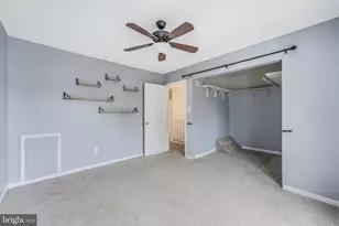 98 St Charles Square, Sterling, VA 20164 - Photo 24