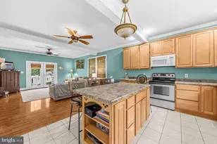 606 Edwards Ferry Rd NE, Leesburg, VA 20176 - Photo 8