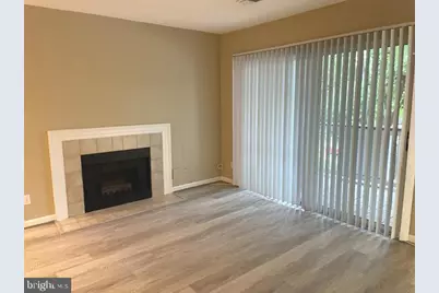 20283 Beechwood Terrace #201, Ashburn, VA 20147 - Photo 4