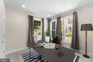 42703 Tunstall Terrace, Ashburn, VA 20147 - Photo 2