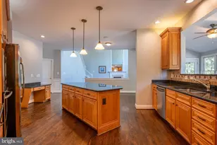 20262 Kiawah Island Dr, Ashburn, VA 20147 - Photo 22