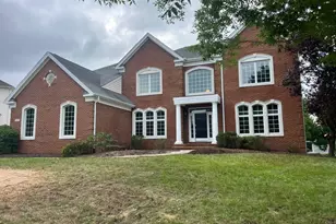 20262 Kiawah Island Dr, Ashburn, VA 20147 - Photo 2